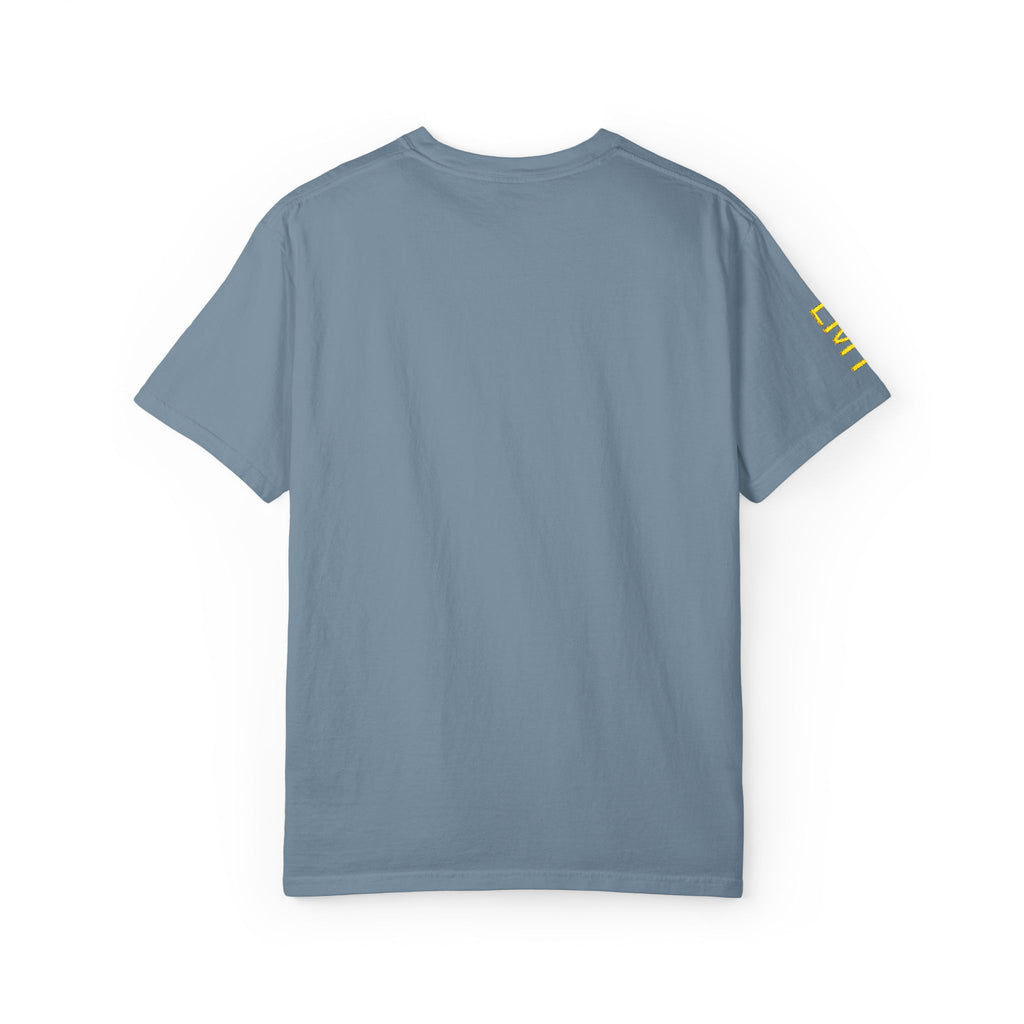 Wolf Moon Pocket T-Shirt — Minimal Black Wolf Circle Tee