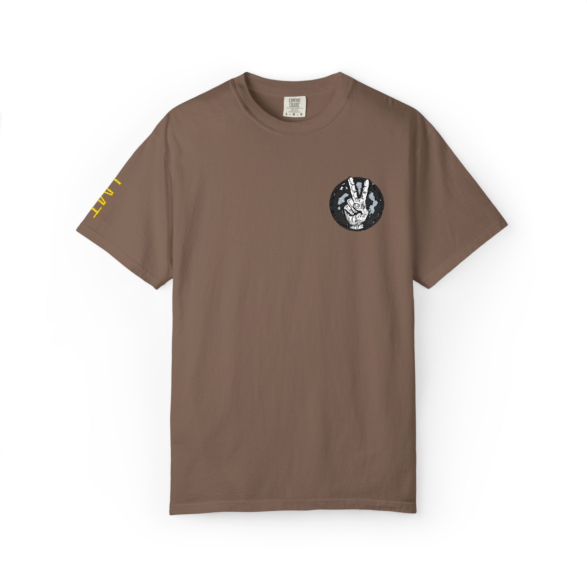 Wolf Moon Pocket T-Shirt — Minimal Black Wolf Circle Tee