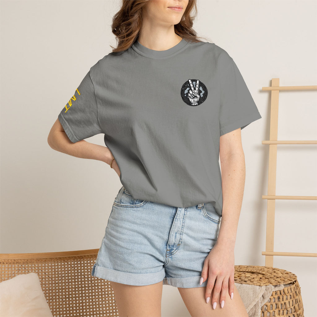 Wolf Moon Pocket T-Shirt — Minimal Black Wolf Circle Tee
