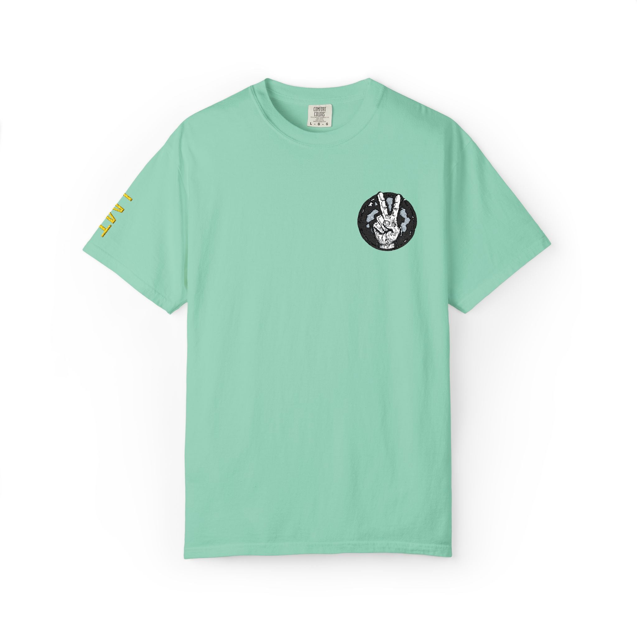 Wolf Moon Pocket T-Shirt — Minimal Black Wolf Circle Tee