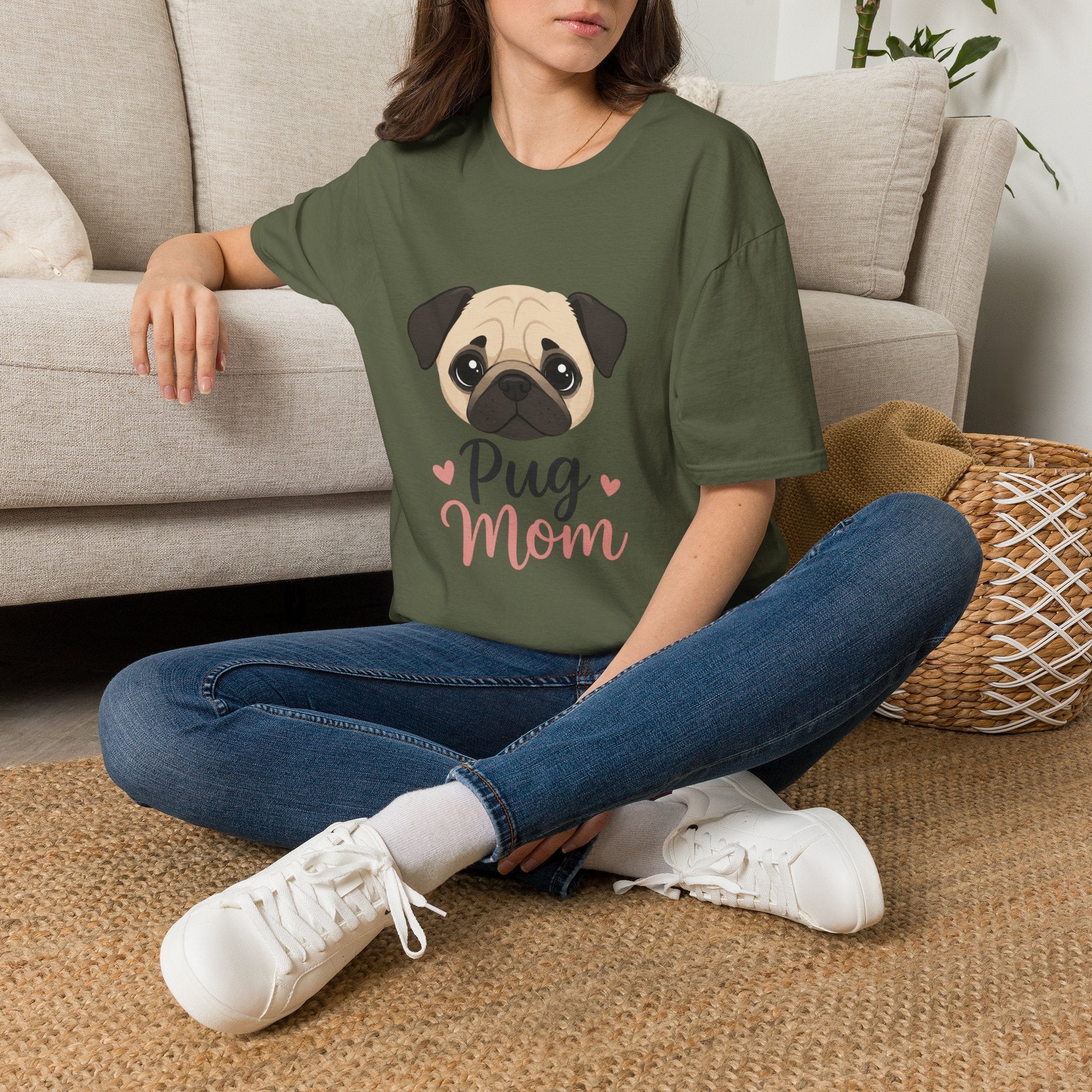 Pug Mom T-Shirt — Cute Pug Face Graphic Tee for Dog Lovers