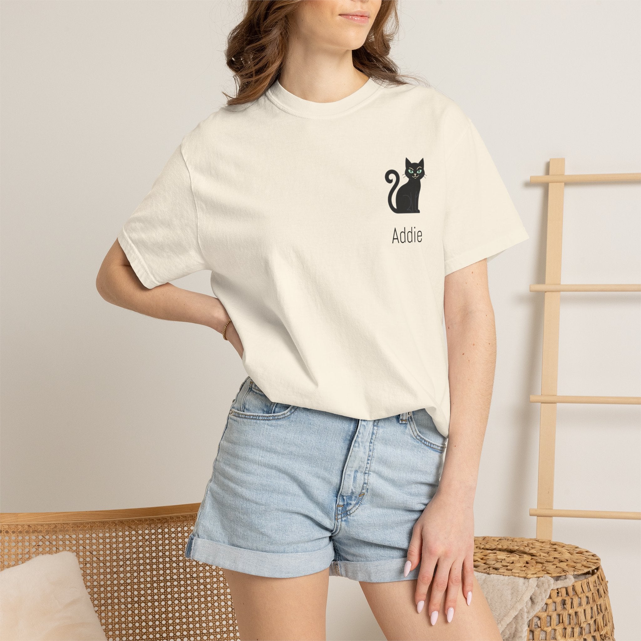 Cat Lover Personalized Graphic T-Shirt — “I’m Not Arguing, I’m Just Explaining Why I’m Right” Cat Design