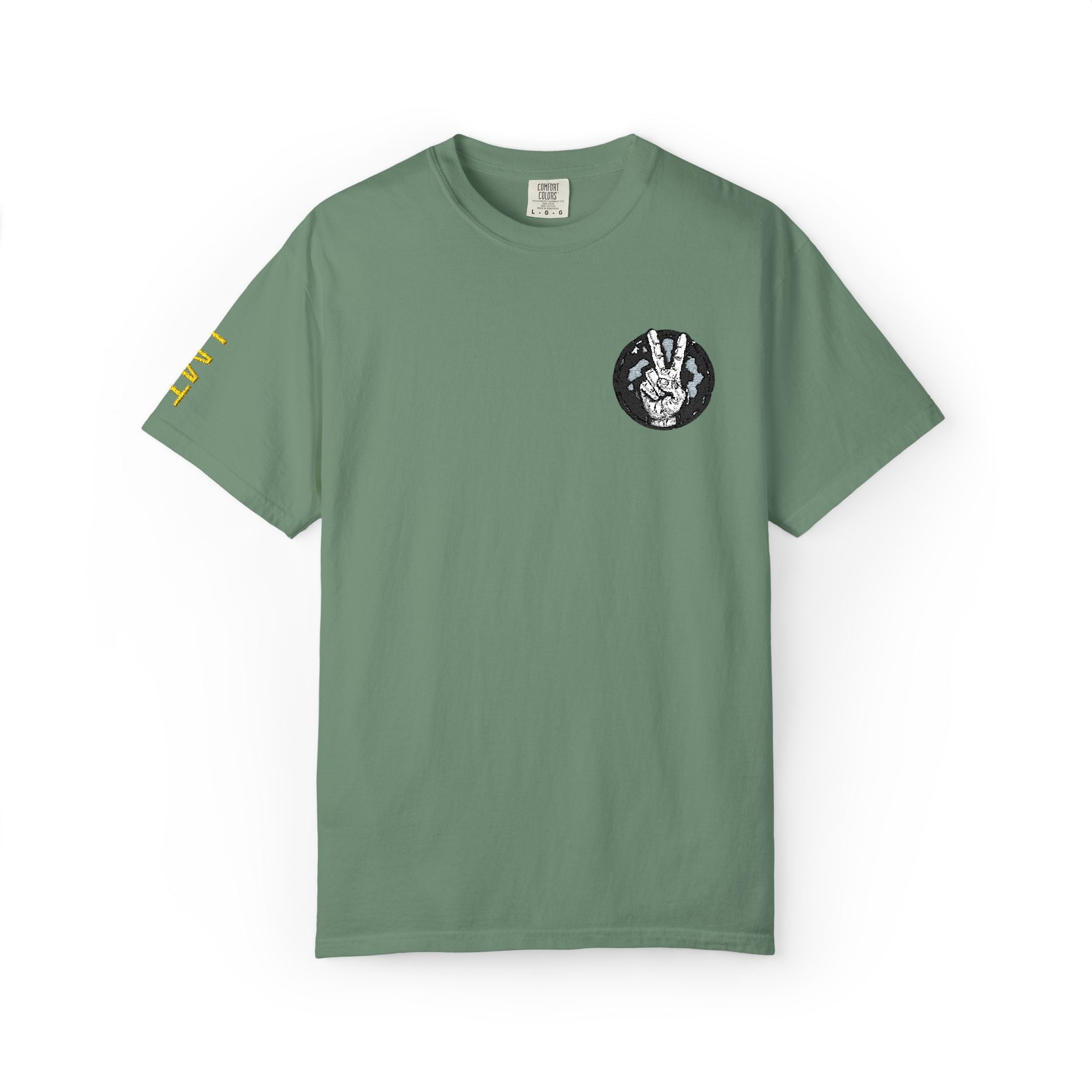 Wolf Moon Pocket T-Shirt — Minimal Black Wolf Circle Tee