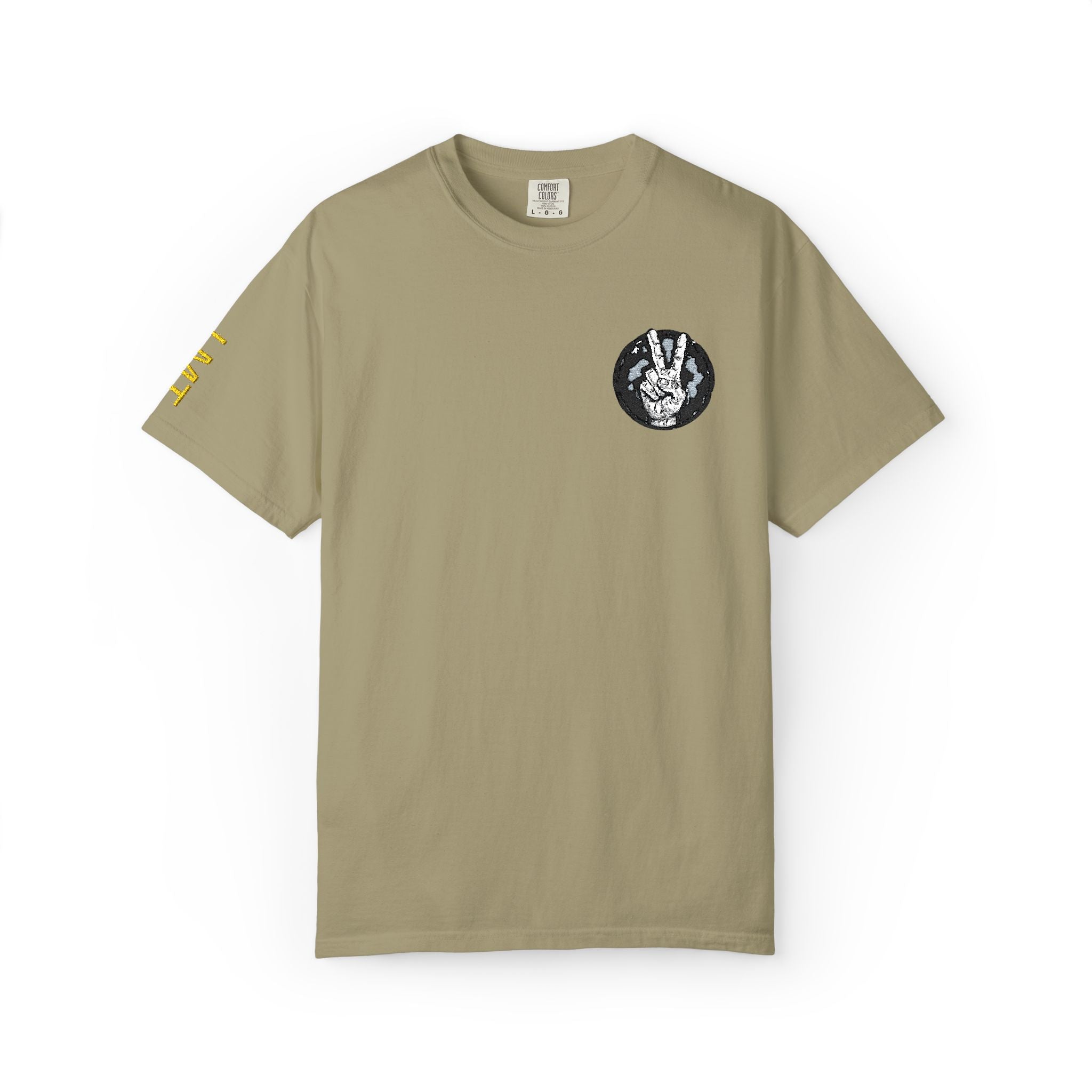 Wolf Moon Pocket T-Shirt — Minimal Black Wolf Circle Tee