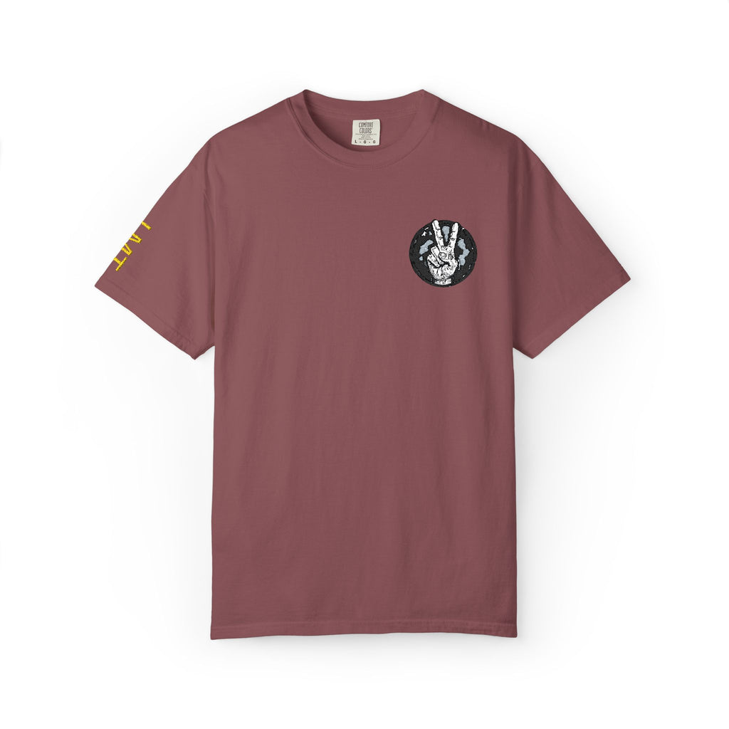 Wolf Moon Pocket T-Shirt — Minimal Black Wolf Circle Tee