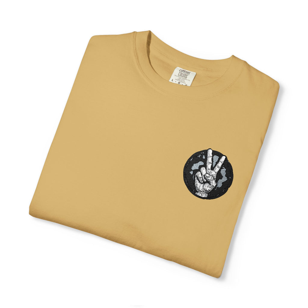 Wolf Moon Pocket T-Shirt — Minimal Black Wolf Circle Tee