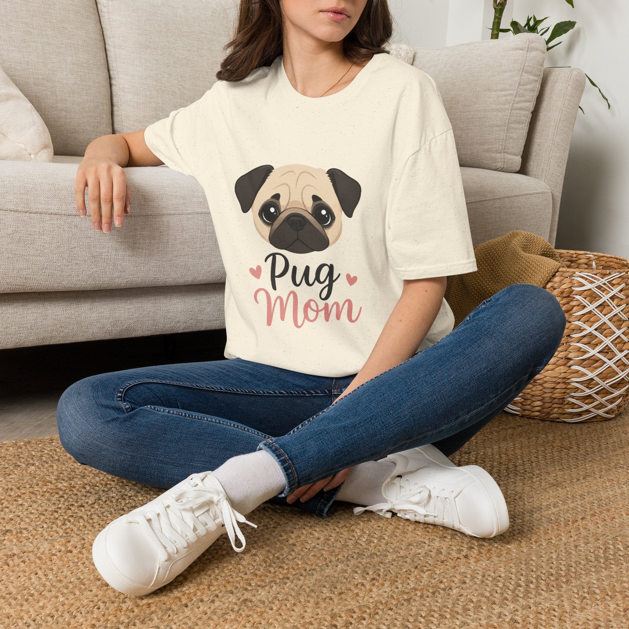 Pug Mom T-Shirt — Cute Pug Face Graphic Tee for Dog Lovers