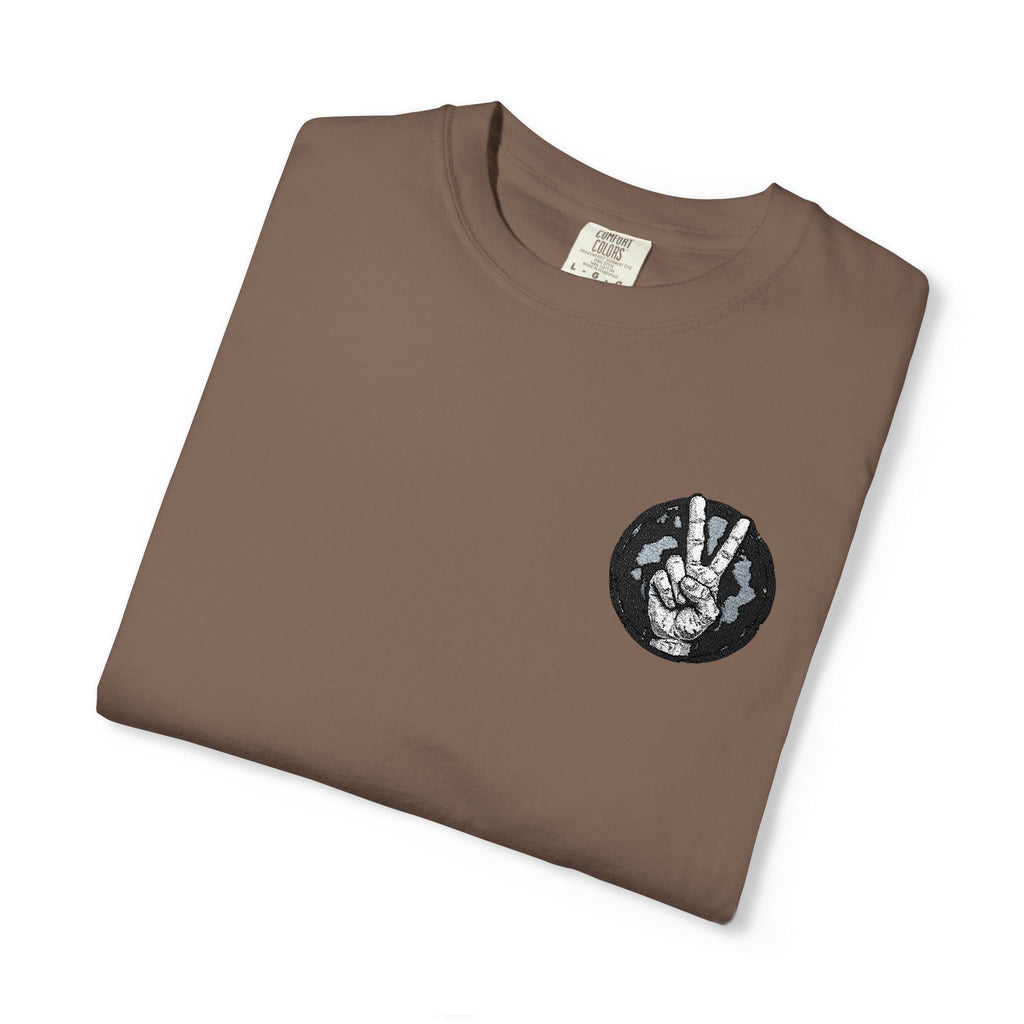 Wolf Moon Pocket T-Shirt — Minimal Black Wolf Circle Tee