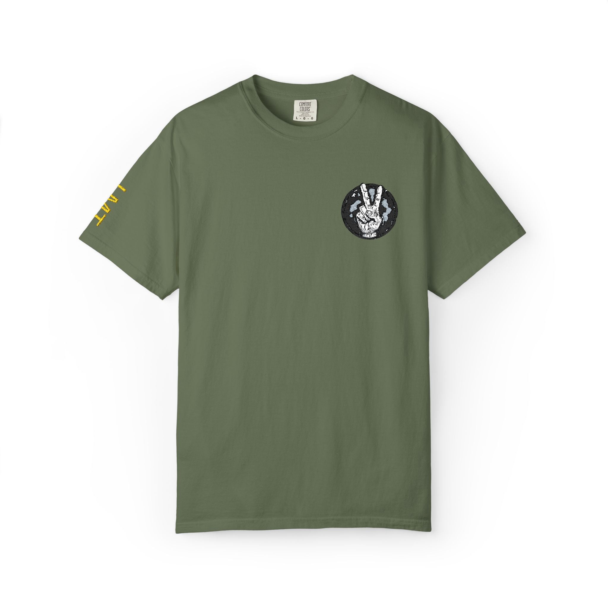 Wolf Moon Pocket T-Shirt — Minimal Black Wolf Circle Tee