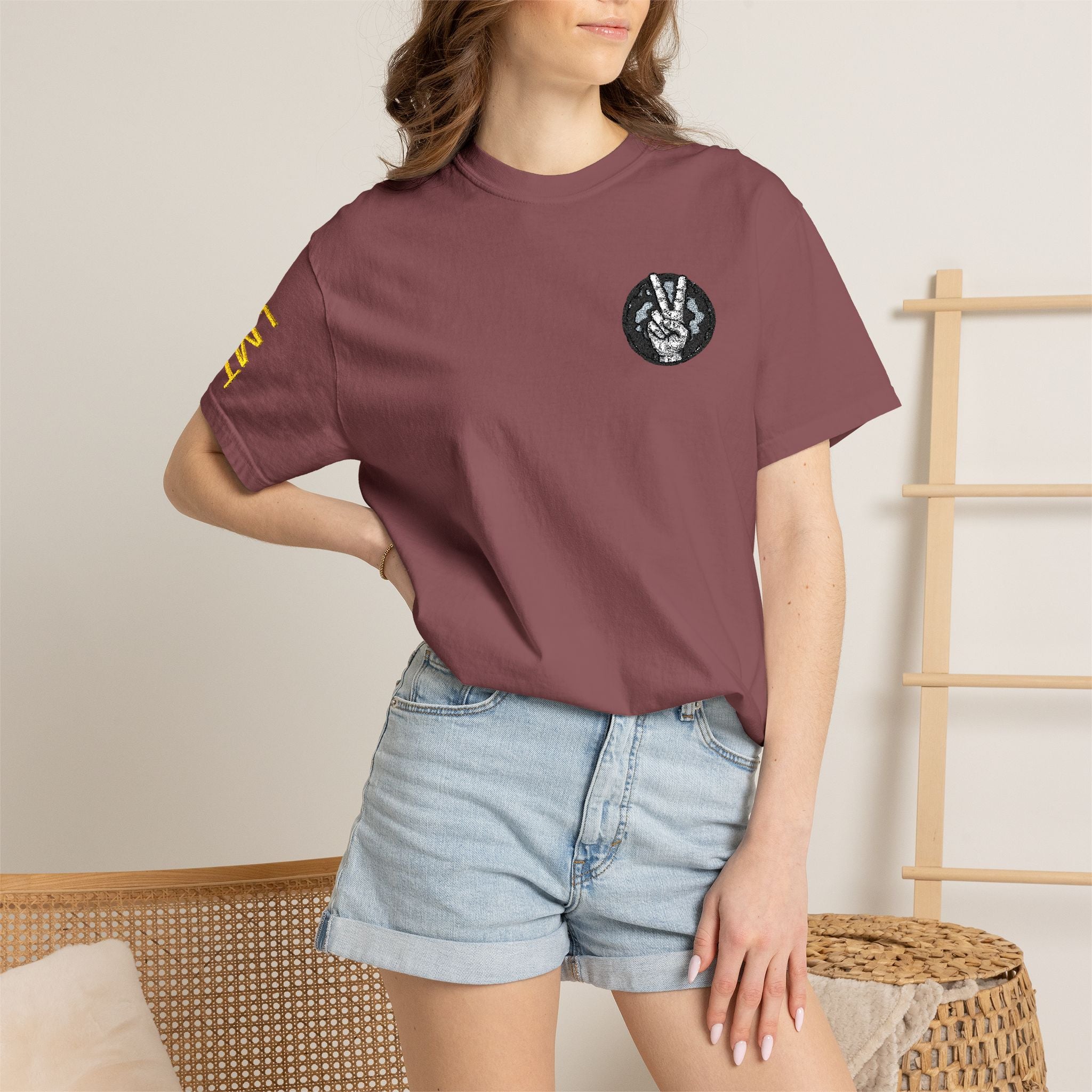 Wolf Moon Pocket T-Shirt — Minimal Black Wolf Circle Tee