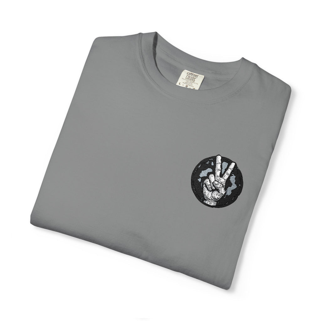 Wolf Moon Pocket T-Shirt — Minimal Black Wolf Circle Tee
