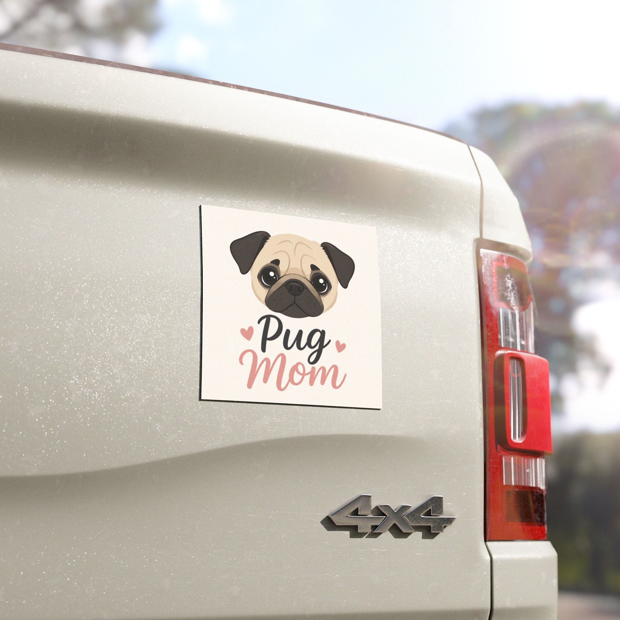 Pug Mom Car Magnet — Cute Pug Face Magnetic Sticker for Dog Lovers