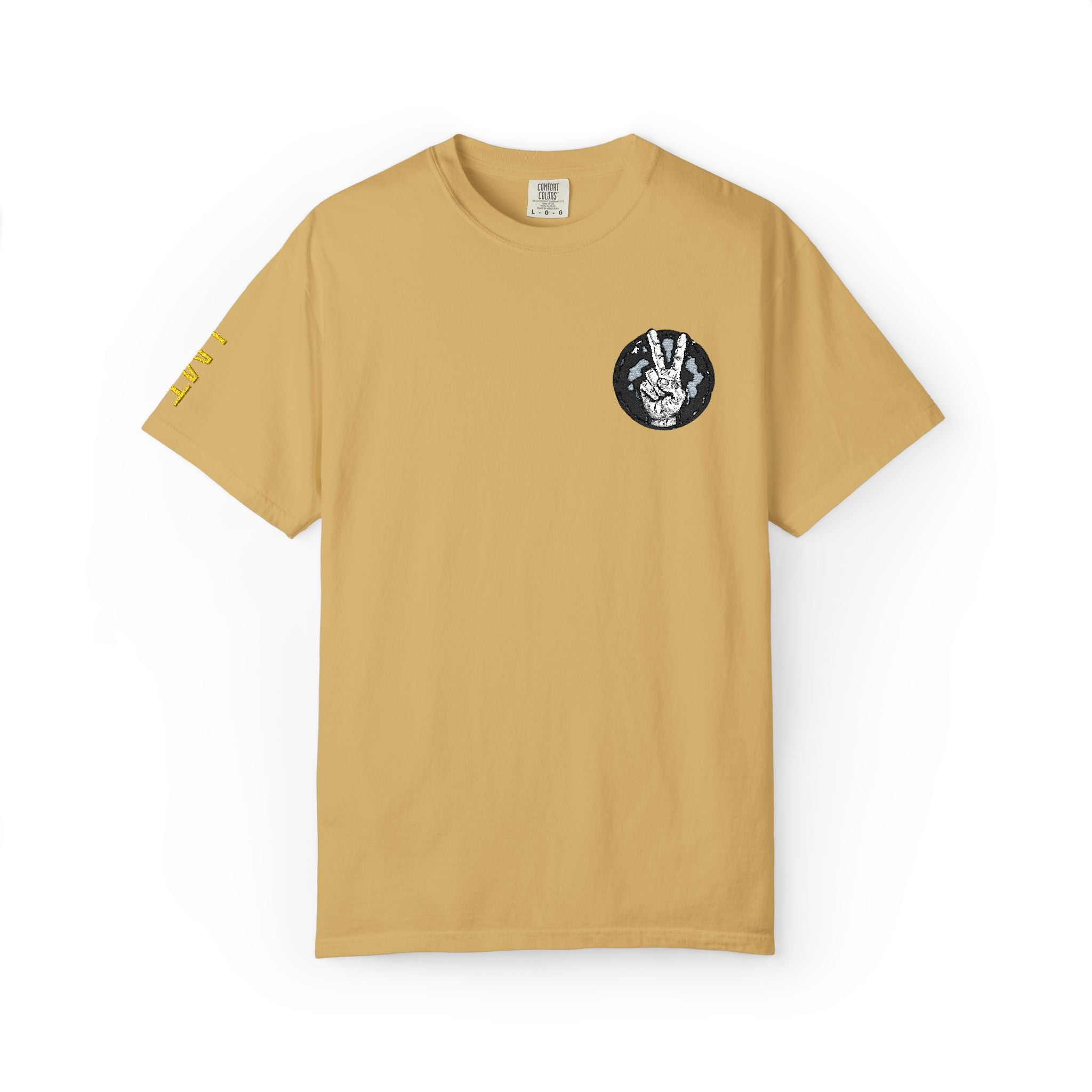 Wolf Moon Pocket T-Shirt — Minimal Black Wolf Circle Tee